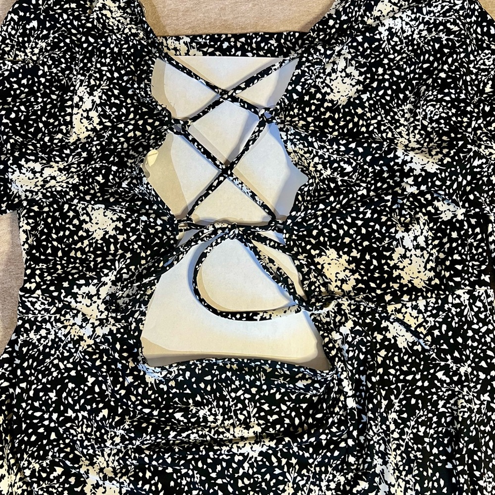 Lush Elegant Black & White Print Dress, M, mid calf length, lace up back - Picture 3 of 9